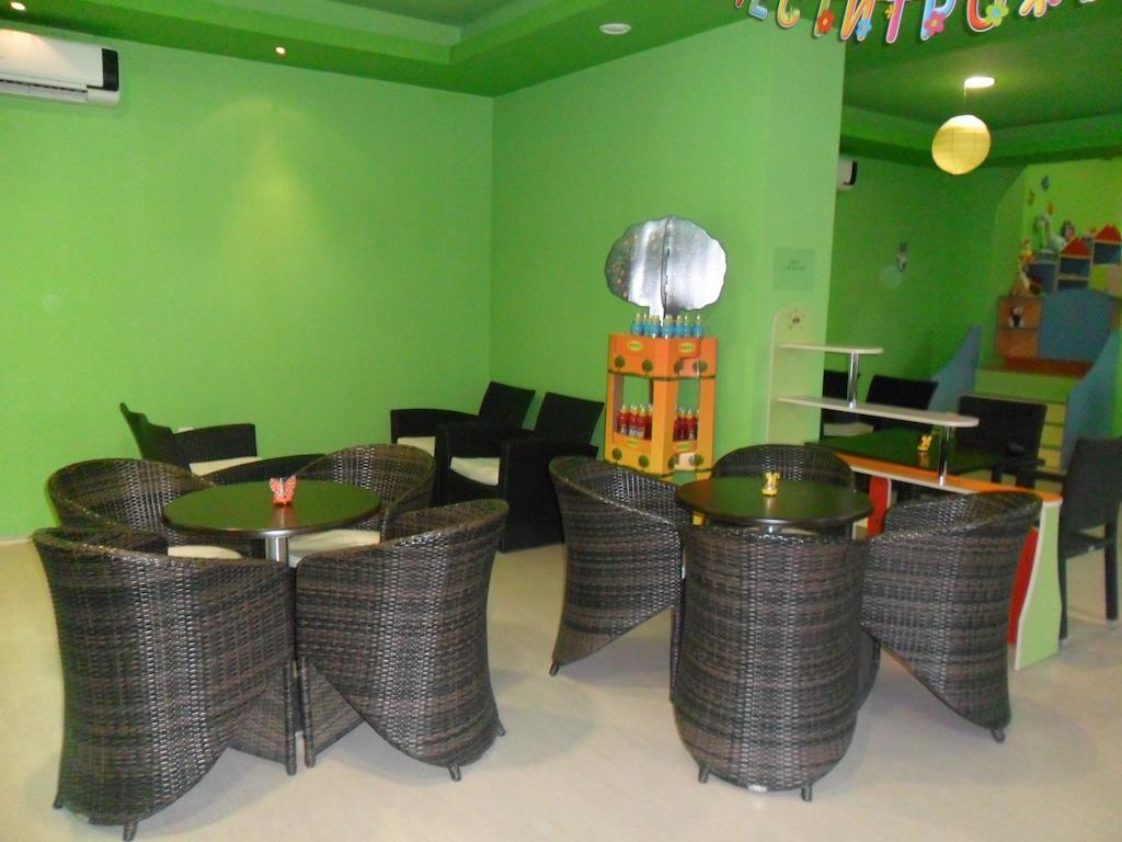 Hotel Bulgaria Petrich (Blagoevgrad) ภายนอก รูปภาพ